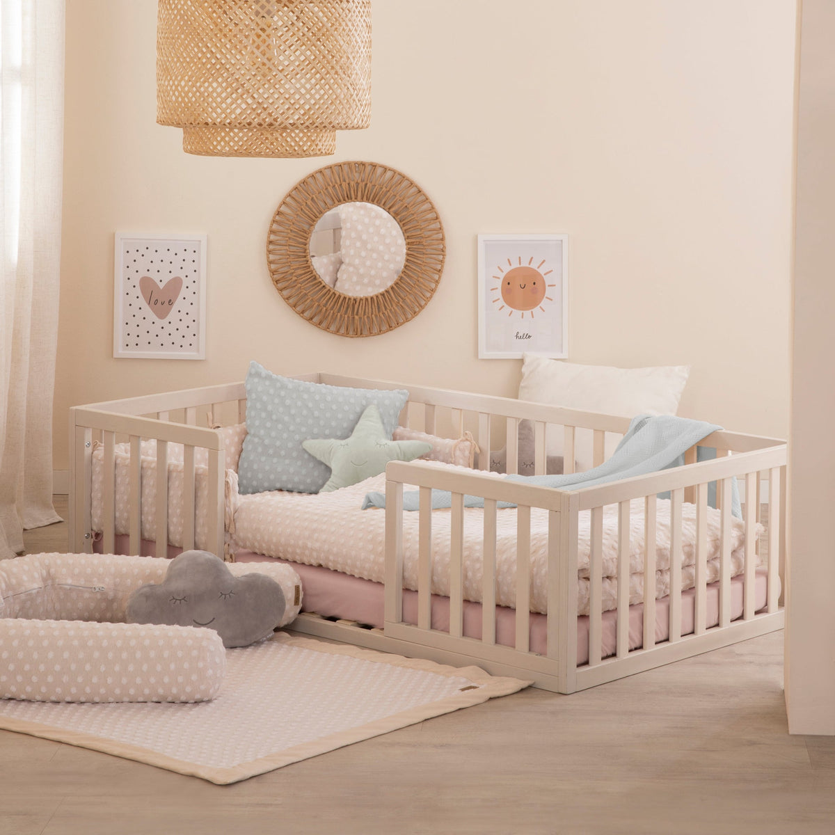 Hauptbild Kollektion Frosty Almond mit Bettwäsche in Montessori Bodenbett