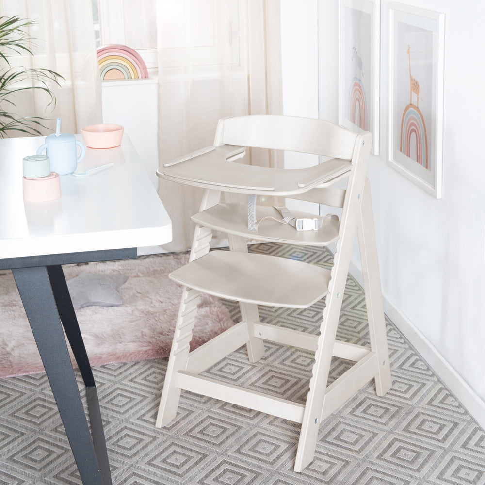 Vassoio pappa per 'Sit Up Flex' - Compatibile con sistema di imbracatura & cuscini - Stone washed – Foto d'ambiente (2/8)