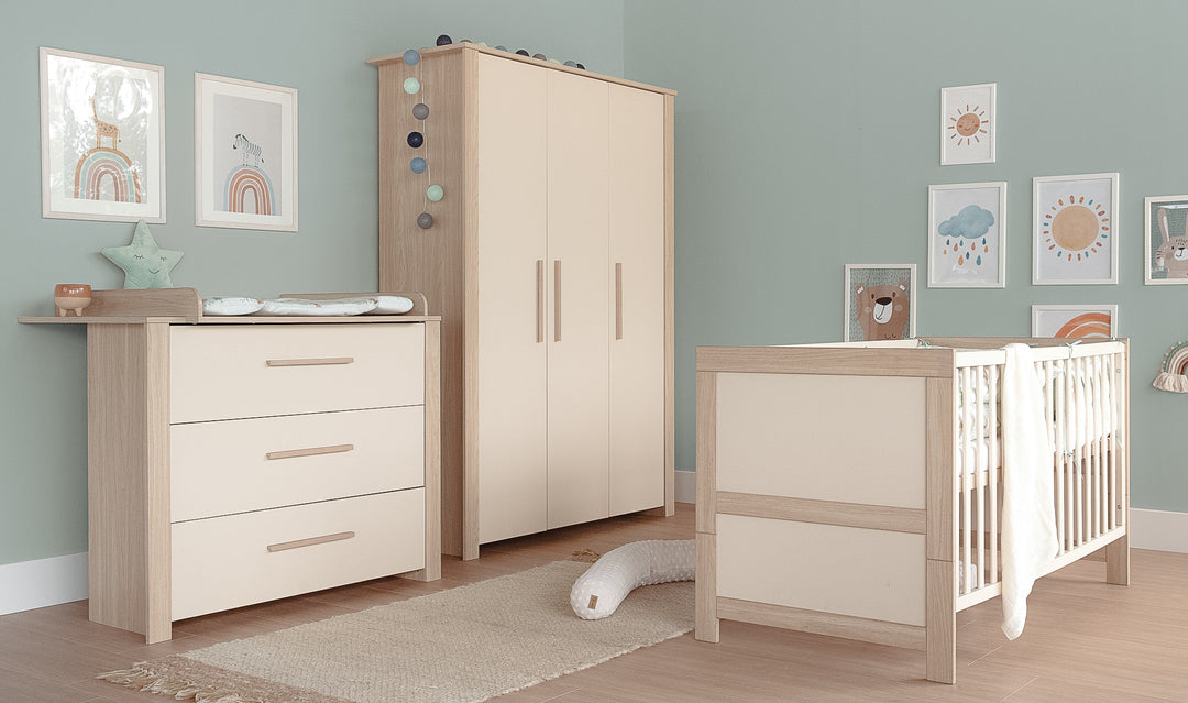 Children's Room Set 3-Piece 'Momo' - Solid Wood Handles - Cashmere / Tristan Oak – Lifestyle Image (22/23)