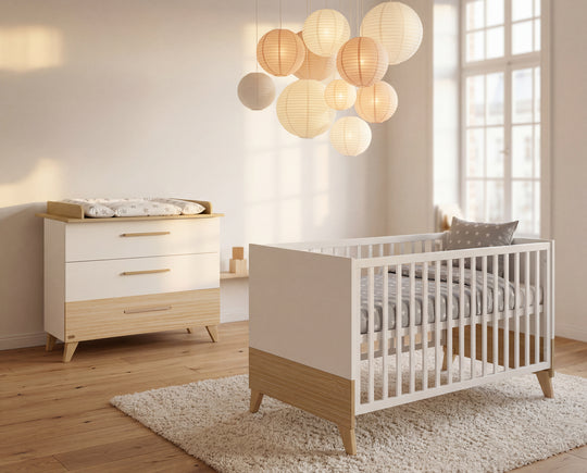 Furniture Set 'Theo' 2-Piece - Umbaubares Baby Cot 70x140 + Changing Table - White / Oak – Lifestyle Image (1/36)