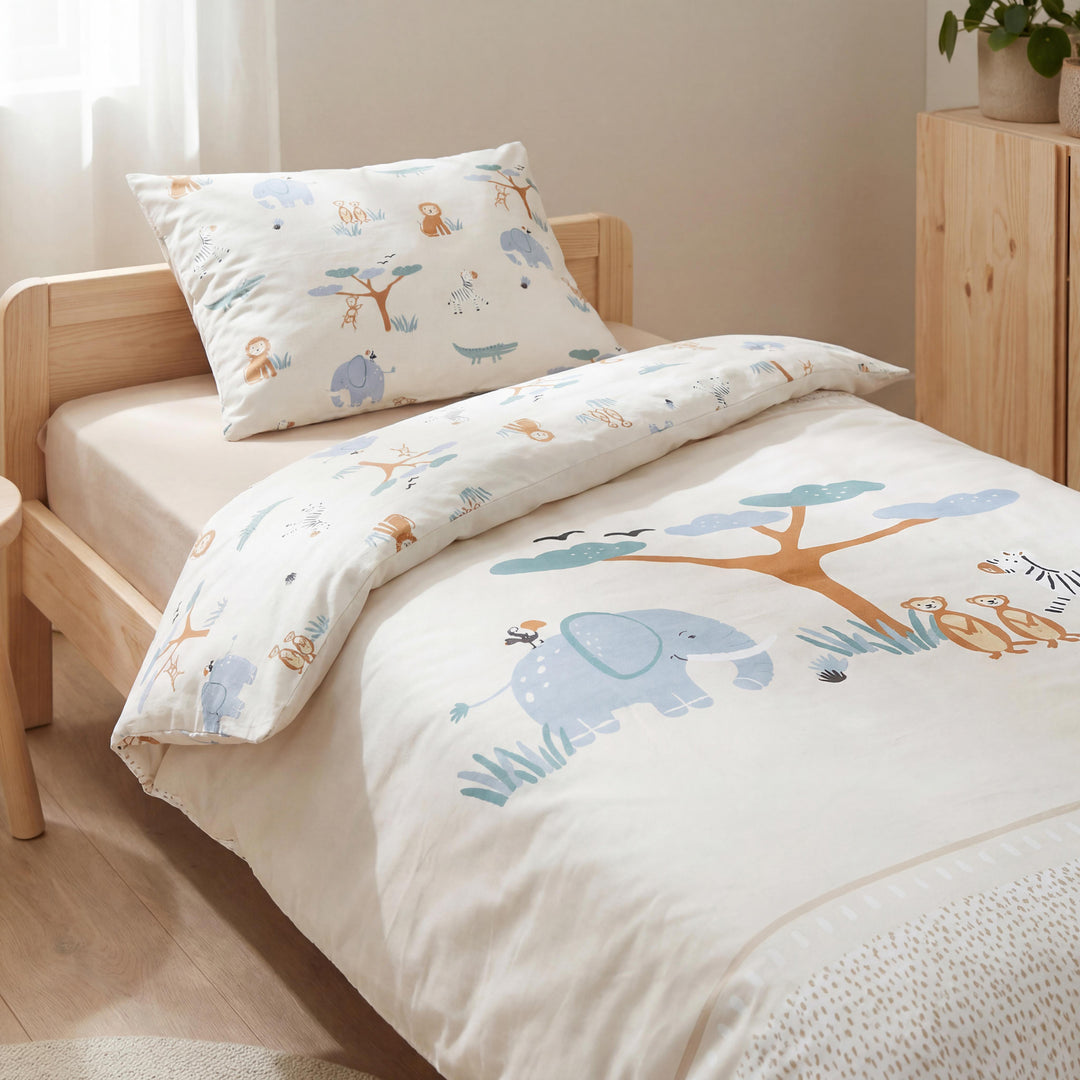 Ropa de cama infantil 'Savanna Friends' - Funda nórdica 100x135 + funda de almohada 40x60 - Beige – Foto ambientada (3/8)