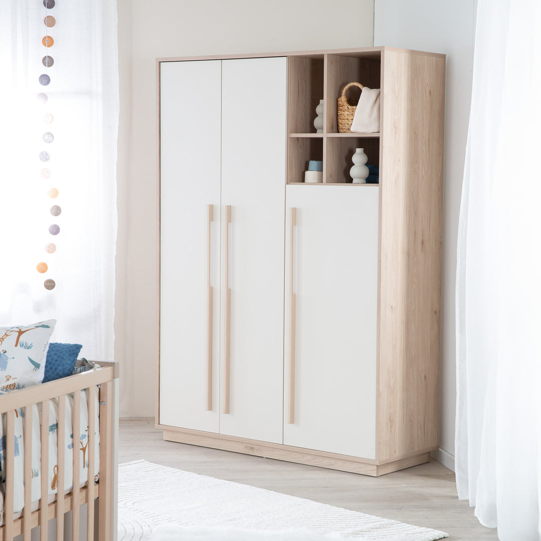 Wardrobe 'Elva' 3-Door with Open Compartment - Soft-Close - Cashmere / Virginia Chestnut – Lifestyle Image (2/8)