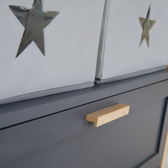 Changing Table 'Berlin' with 2 Drawers - Anthracite / Bamboo – Detail Image (8/9)