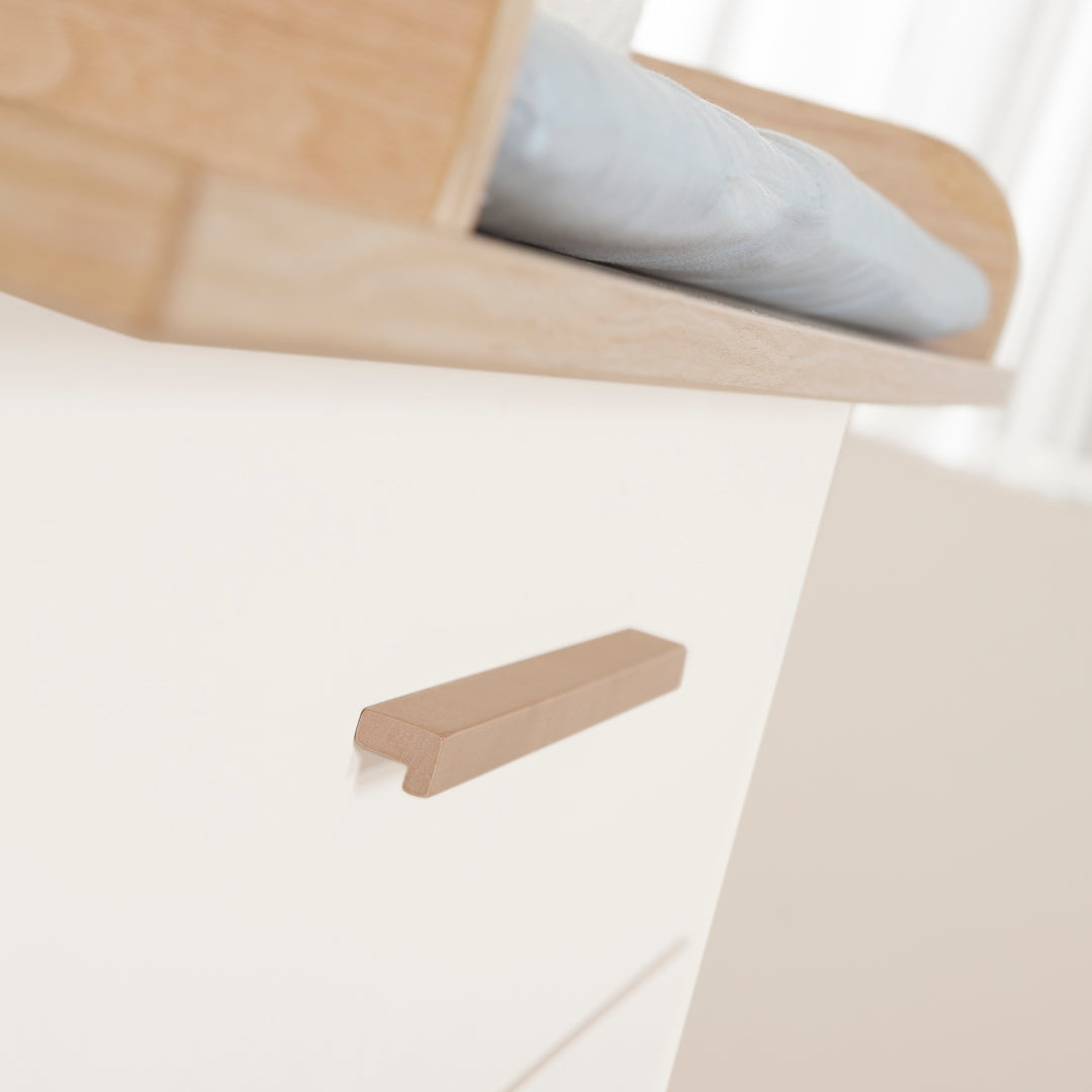 Changing Table 'Noah' with Drawers - Convertible - White / Tristan Oak – Detail Image (8/13)