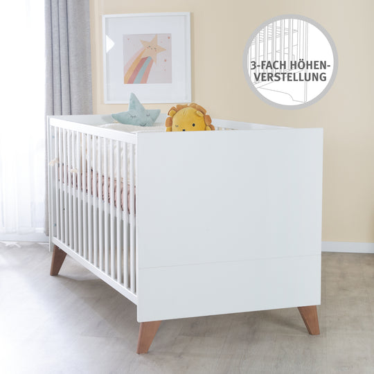 Convertible Cot Bed 'Ole' 70 x 140 cm - Verstell-/ Convertible - Incl. 3 Drop-Down Slats – Lifestyle Image (8/10)