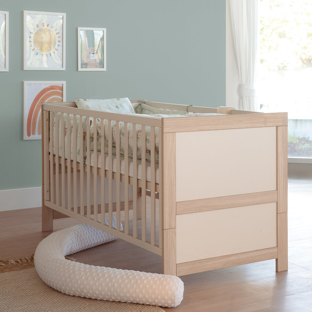 Convertible Cot Bed 'Momo' 70x140 - Grows with Your Child - Cashmere / Tristan Oak – Lifestyle Image (2/11)