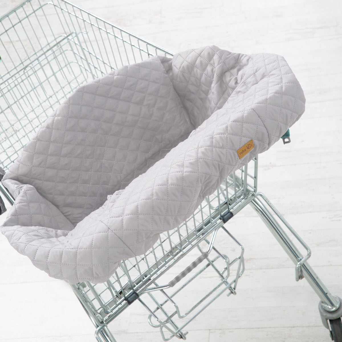Shopping Cart Cover 'roba Style' for Babies incl. Carrying Backpack - Light Grey – Lifestyle Image (1/6)
