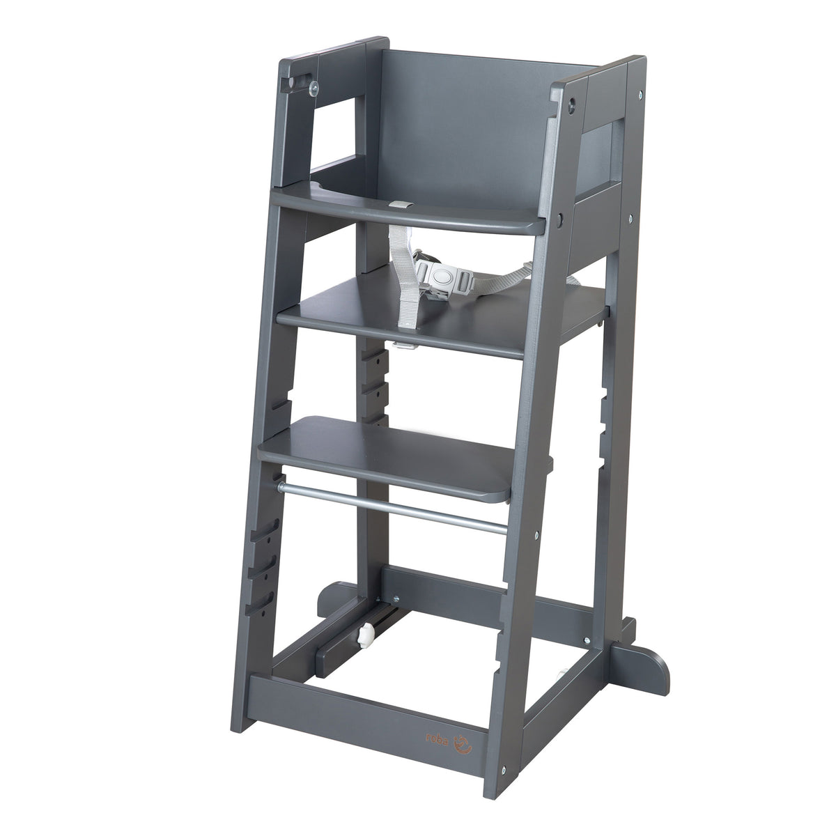 Foto ritagliata della torretta di apprendimento 'Sit & Step' in Antracite in configurazione seggiolone con cintura di sicurezza, da un'altra angolazione su sfondo bianco.