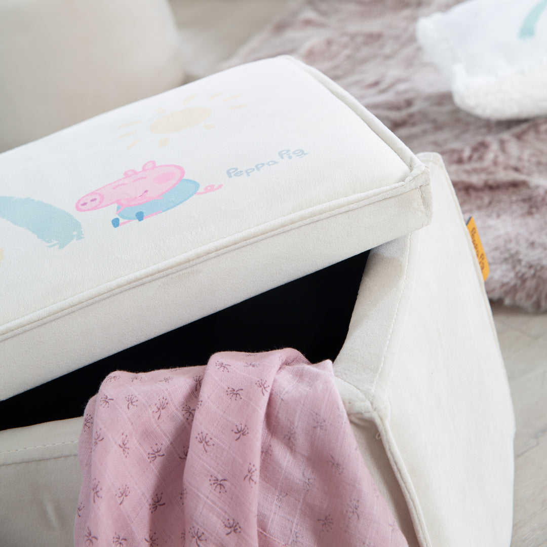Kinderhocker 'Peppa Pig' mit Aufbewahrungsfunktion - Samtbezug in Beige – Detailbild (2/9)
