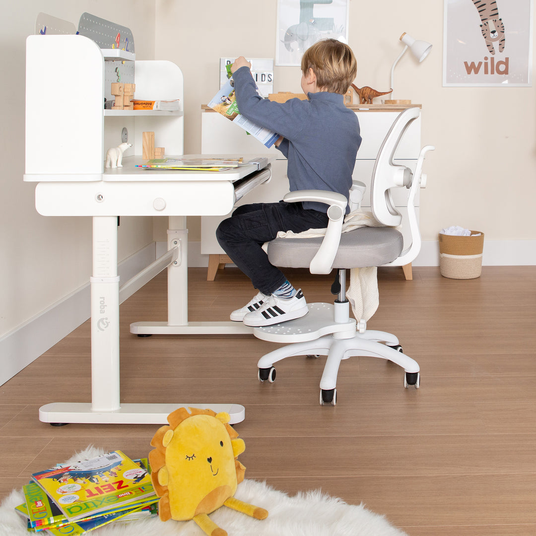 Silla de oficina infantil smart grow 2D- ergonómico silla giratoria - Regulable en altura - Blanco / gris – Foto ambientada (32/36)