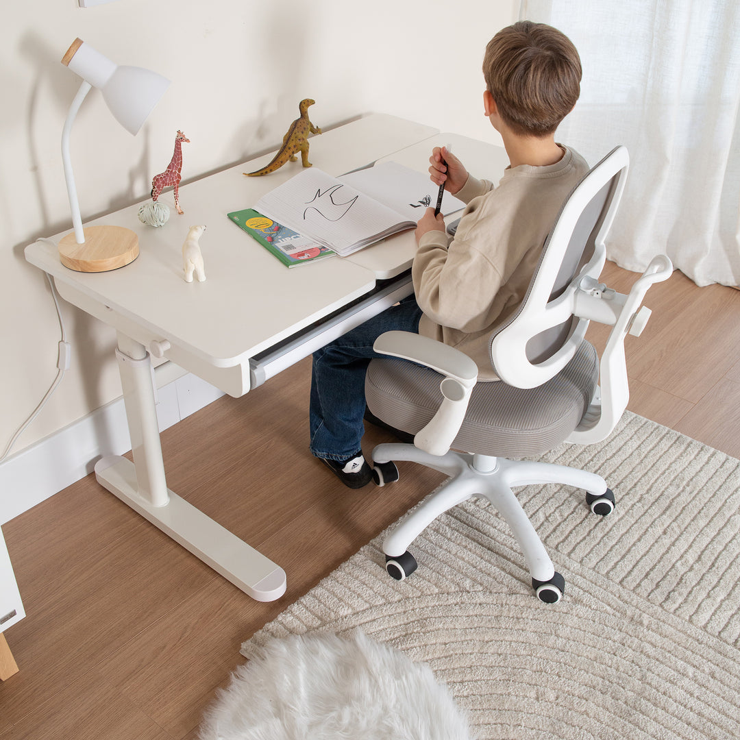 Chaise de bureau enfant smart grow 3D - Ergonomique fauteuil pivotant - Réglable en hauteur - Blanc / gris – Photo d'ambiance (20/38)