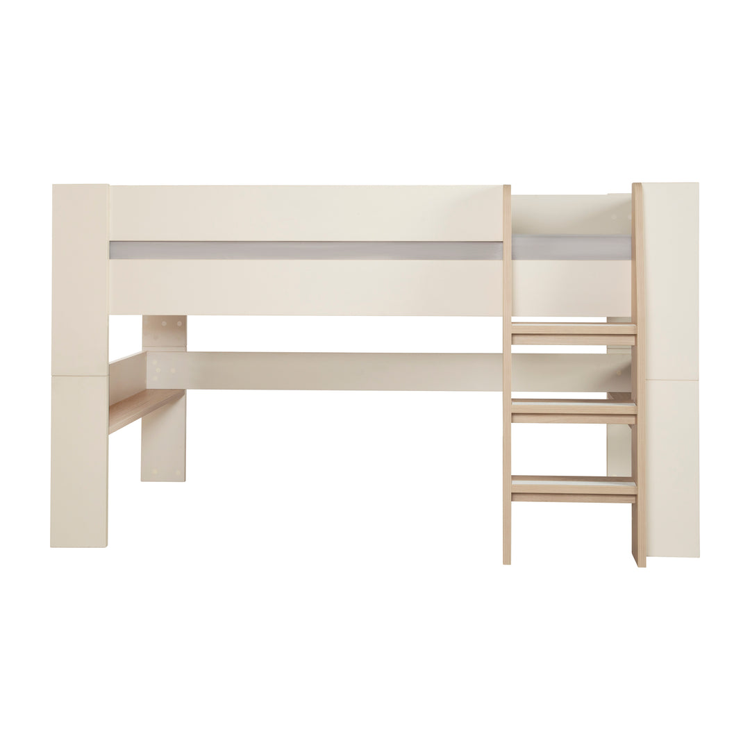 Halbhohes Bett 'Flexi Grow' mit kurzem Aufsatz und Leiter in Cashmere, freigestellte Seitenansicht