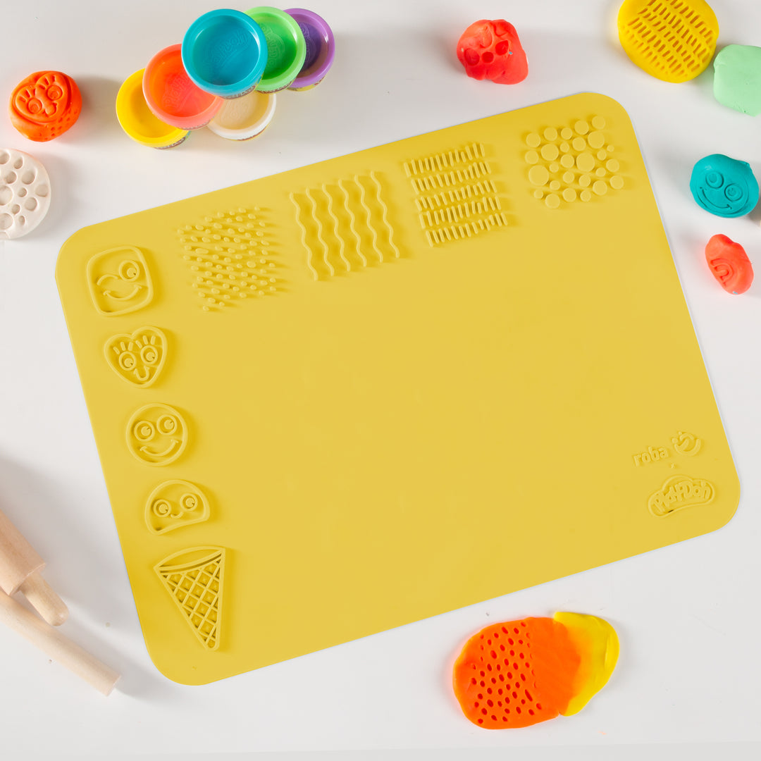 Roba x Play-Doh Play Set with 3D-Kreativmatte, Wooden Tools, Play-Dough Tubs – Lifestyle Image (10/13)