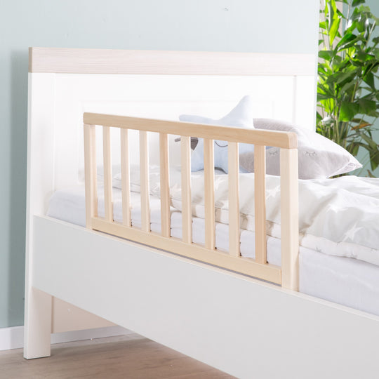 Bed Guard Rail 90 cm - Safe Safety Gate Made of Wood - Natural – Lifestyle Image (2/3)