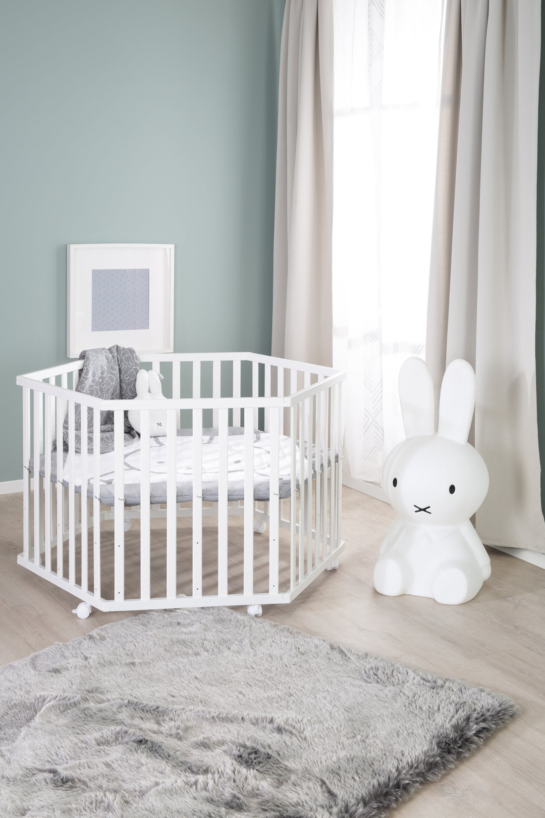 Parque 'miffy®' 6lados, incl. forro protector, madera blanco – Foto especial (13/14)