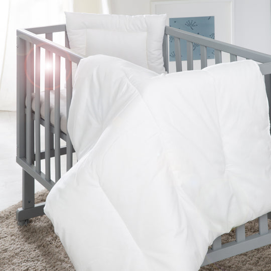 Couvre-lit matelassé enfant, toutes saisons set de berceau (enveloppe intérieure), blanc, couverture 80 x 80 cm et coussin 40 x 35 cm – Infographie (2/6)