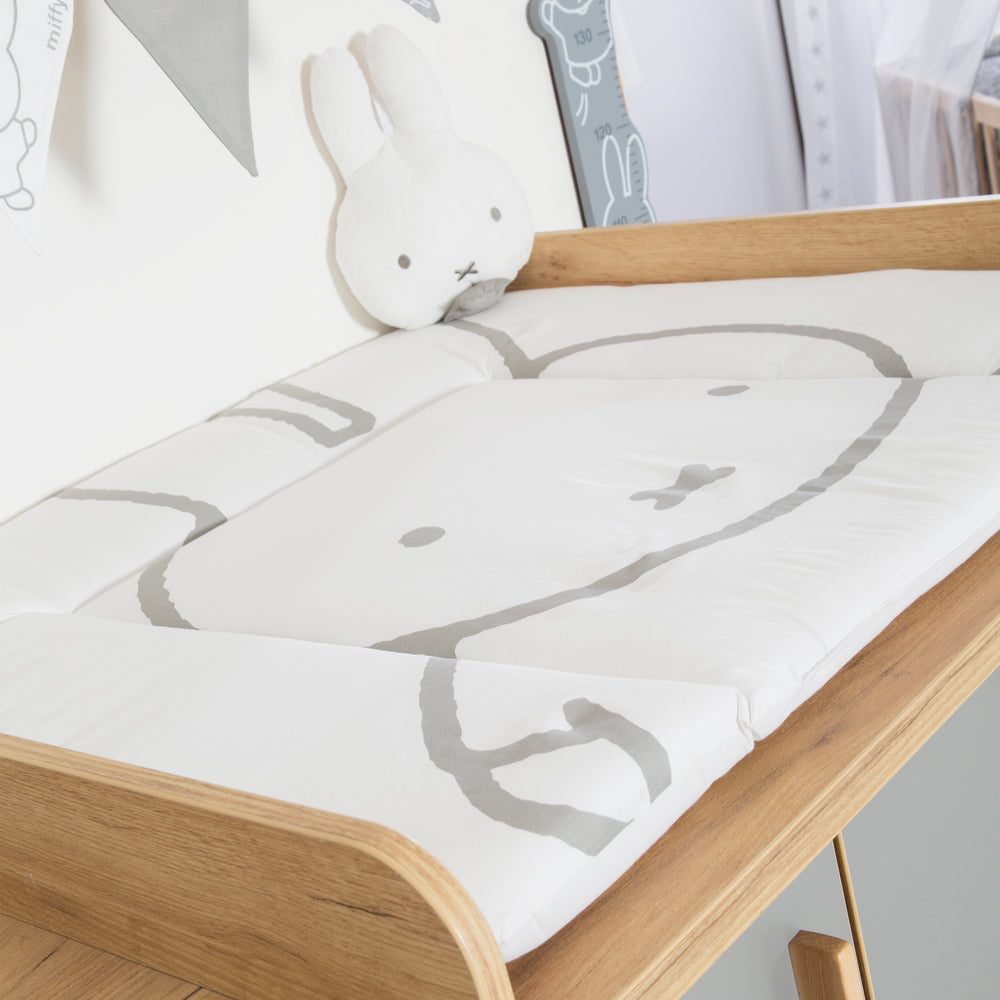 Wickelauflage 'miffy®', 85 x 75 cm, weiche Wickelunterlage, PU-beschichtet, abwischbar – Milieubild (2/7)