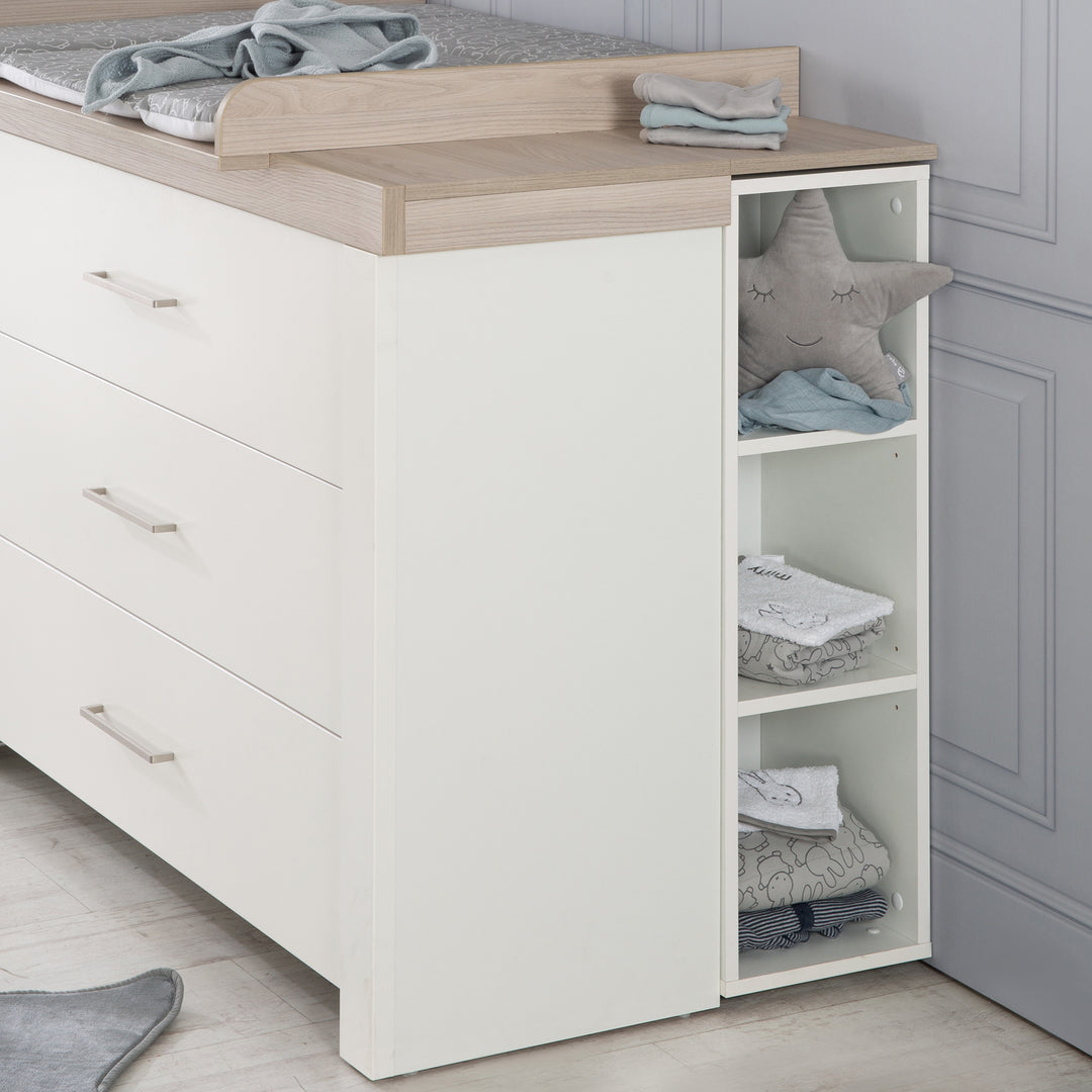 Universal-Seitenregal, weiß, passend unter Wickelkommoden, für Baby- & Kinderzimmer – Milieubild (2/8)