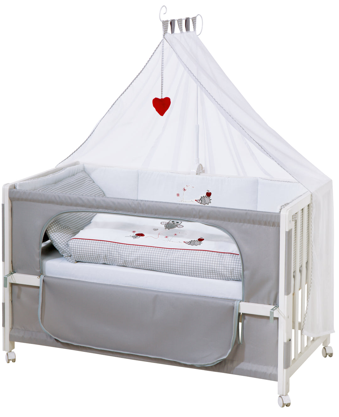 Room Bed 'Adam & Eule', 60 x 120 cm, Beistellbett zum Elternbett, komplette Ausstattung – Freisteller (1/6)