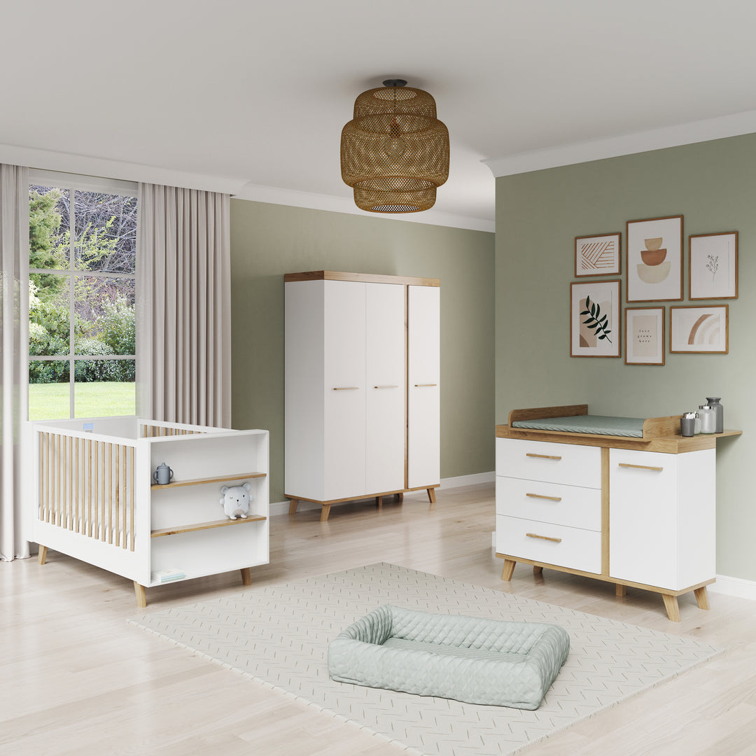 Wardrobe 'Smile' 3-Door - Handles & Feet Made of Solid Wood - White / Artisan Oak – Lifestyle Image (5/5)