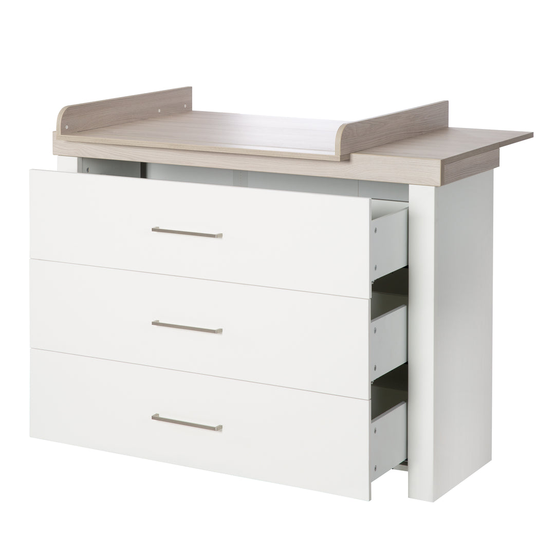 Zimmerset 'Lucy' 3-teilig, inkl. Kombi-Kinderbett 70 x 140, Wickelkommode & Schrank 3-türig – Freisteller (6/17)