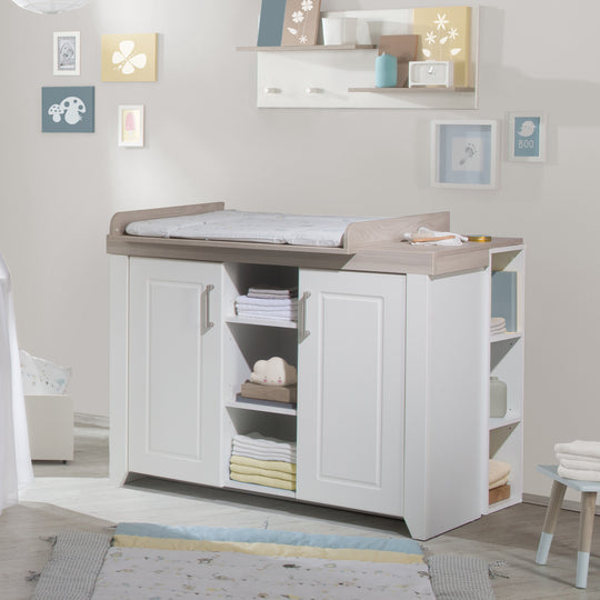 Kinderzimmerset 'Felicia' inkl. Kombi-Bett 70 x 140 cm, Wickelkommode & 3-türigem Schrank, Luna Elm/weiß – Milieubild (7/17)