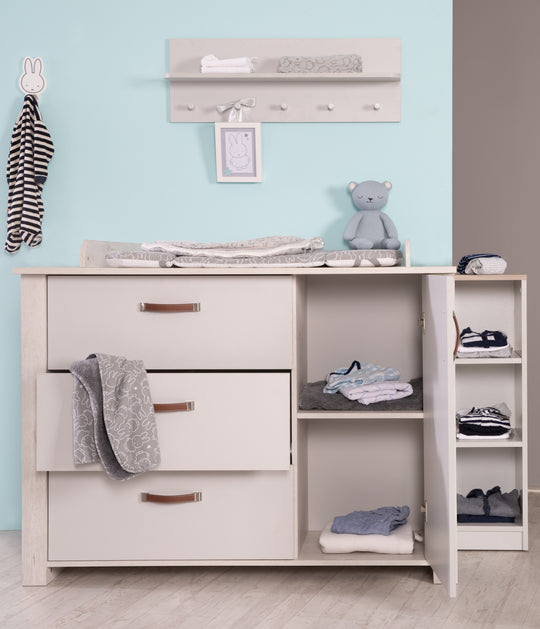 Set de muebles 'Mila', incl. cama bebés/niños 70 x 140 cm & cómoda cambiador, gris/blanco – Foto del producto (9/10)