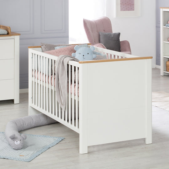 Convertible Cot Bed 'Ava' 70 x1 40 cm, Convertible for Junior Bed, White, Decor in 'Artisan oak' – Lifestyle Image (3/8)