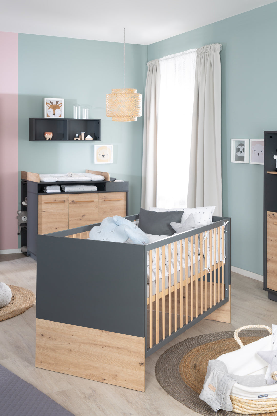 Kombi-Kinderbett 'Lenn' 70x140, höhenverstellbar, in Anthrazit & Dekor 'Artisan Eiche' – Sonderbild (5/6)