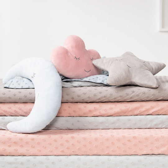 Kuschelkissen Wolke 'roba Style', Silbergrau, flauschiges Dekokissen für Baby- & Kinderzimmer – Milieubild (5/7)