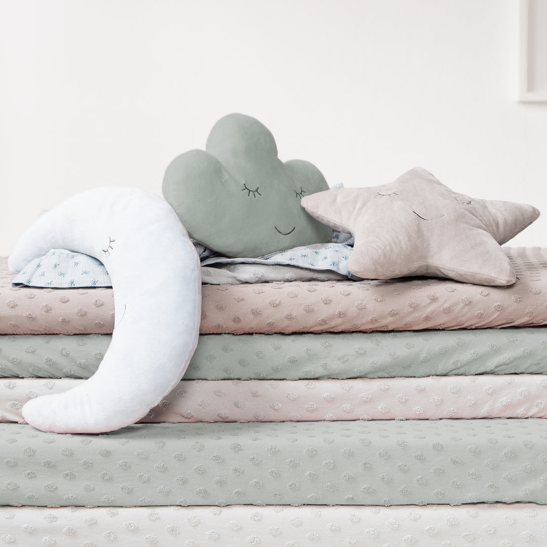 Kuschelkissen Stern 'roba Style' frosty green, flauschiges Dekokissen für Baby- & Kinderzimmer – Milieubild (3/7)
