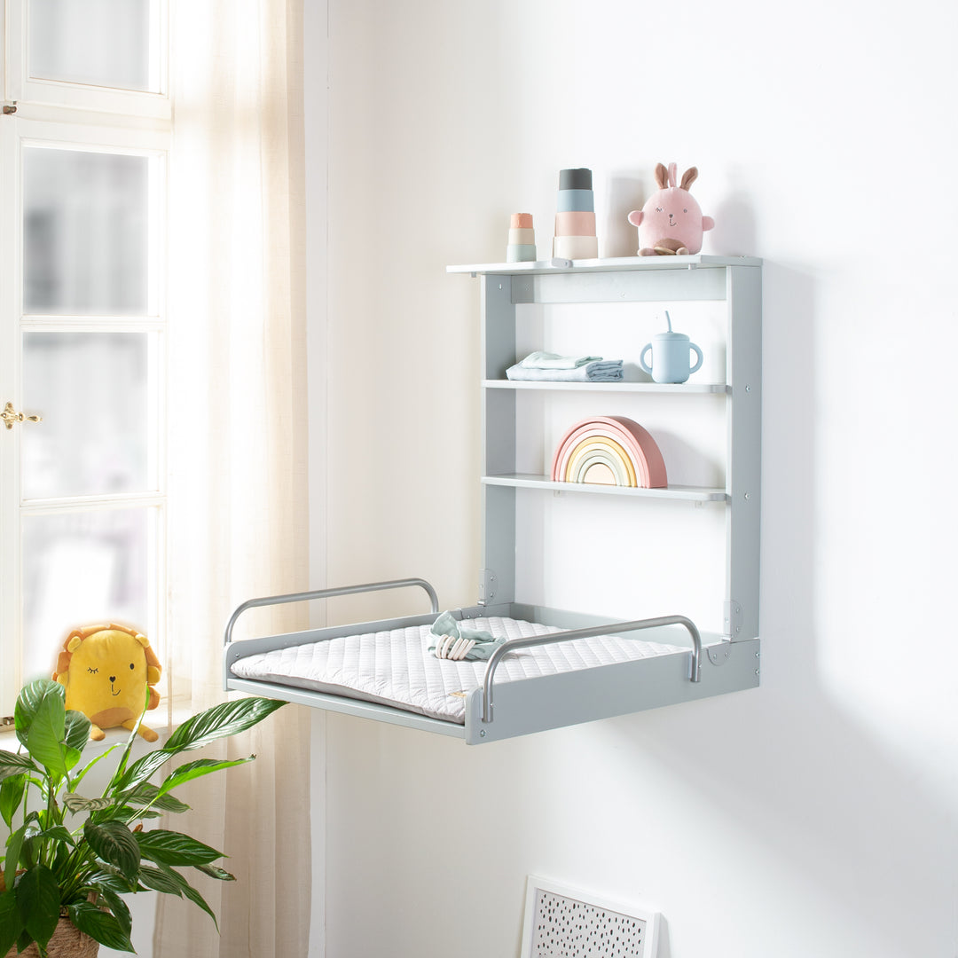 Wall-Mounted Changing Shelf Taupe incl. Changing Pad 'roba Style' – Cutout (2/11)