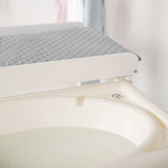 Bade-Wickel-Kombi 'Baby Pool' weiß inkl. Wickelauflage 'roba Style', ausziehbare Wanne – Detailbild (9/23)