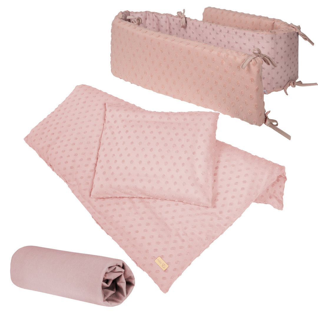 Organic Geschenkset 'Lil Planet' rosa/mauve, Bio-Bettwäsche, Bettlaken & Nestchen – Freisteller (1/4)