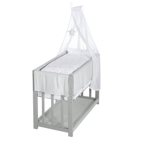 Stuben- & Beistellbett 'Sternenzauber grau' 3 in 1, Babybett grau, inkl. kompletten Bettzubehör – Freisteller (1/11)
