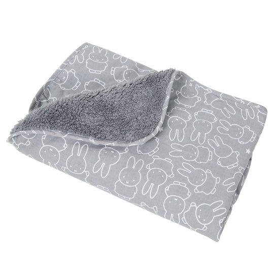 Babydecke 'miffy®', 2 seitig: 1x super weich, warm & flauschig, 1x 100 % Baumwolle – Produktbild (2/4)
