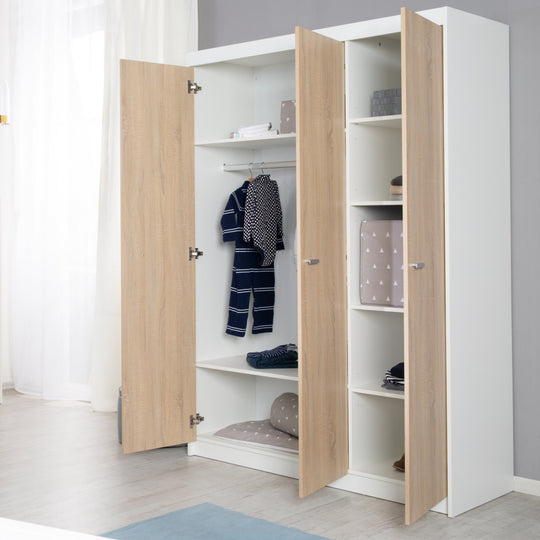 Wardrobe 'Gabriella', Cabinet with 3 Doors, Soft-Close Technology, Milled White – Lifestyle Image (2/5)