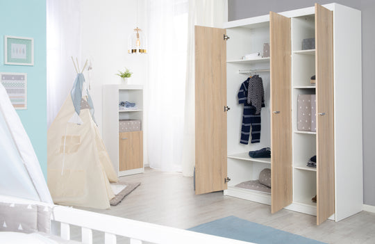Kindermöbelset 'Gabriella' inkl. Babybett 70 x 140 cm, breiter Wickelkommode & Schrank 3-türig – Milieubild (15/16)