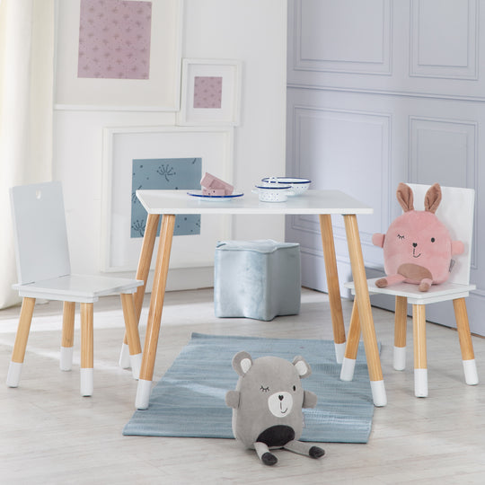 Kindersitzgruppe, Kindermöbel Set aus 2 Kinderstühlen & 1 Tisch, Holz, weiß lackiert – Milieubild (2/6)