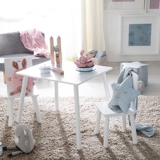 Kindersitzgruppe, Kindermöbel Set aus 2 Kinderstühlen & 1 Tisch, Sitzgarnitur Holz, weiß lackiert. – Milieubild (3/8)
