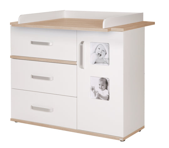 Babymöbel-Set 'Pia', 2-tlg, inkl. Kombi-Bett 70 x 140 cm & breiter Wickelkommode, Weiß / San Remo Eiche – Freisteller (8/13)