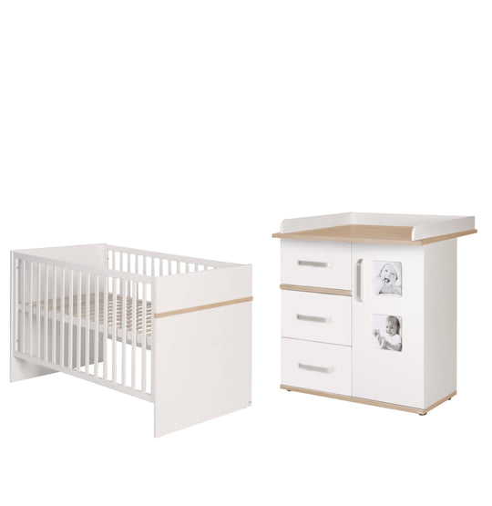Kindermöbelset 'Pia', 2-teilig - Baby-/Kinderbett 70 x 140 cm + Wickelkommode mit Wickelansatz - Weiß – Freisteller (1/10)