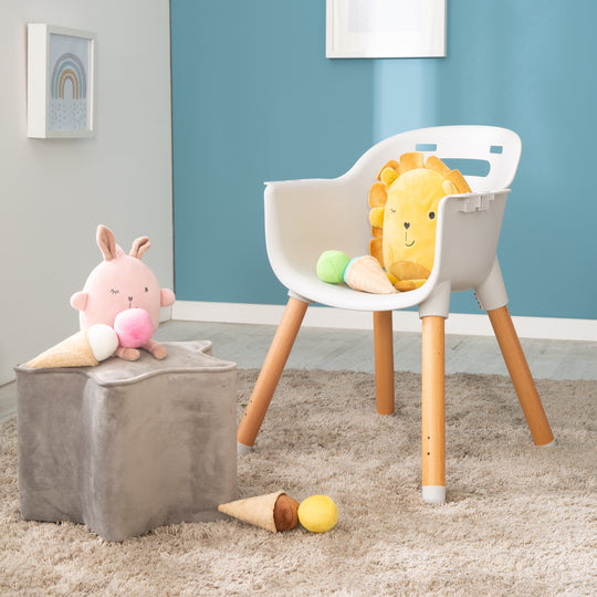 2 in 1 Hochstuhl & Kinderstuhl 'Style Up wood' inkl. Sitzpolsterung in grau – Milieubild (2/12)