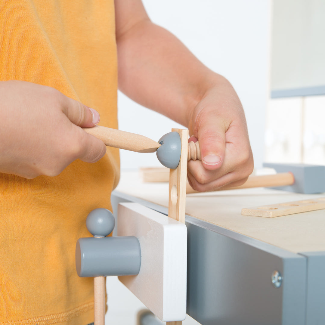 Werkbank, Holzwerkbank, Werkzeug-Set, große Arbeitsplatte, Ablage, 3 Schubfächer, mitwachsend – Detailbild (17/20)