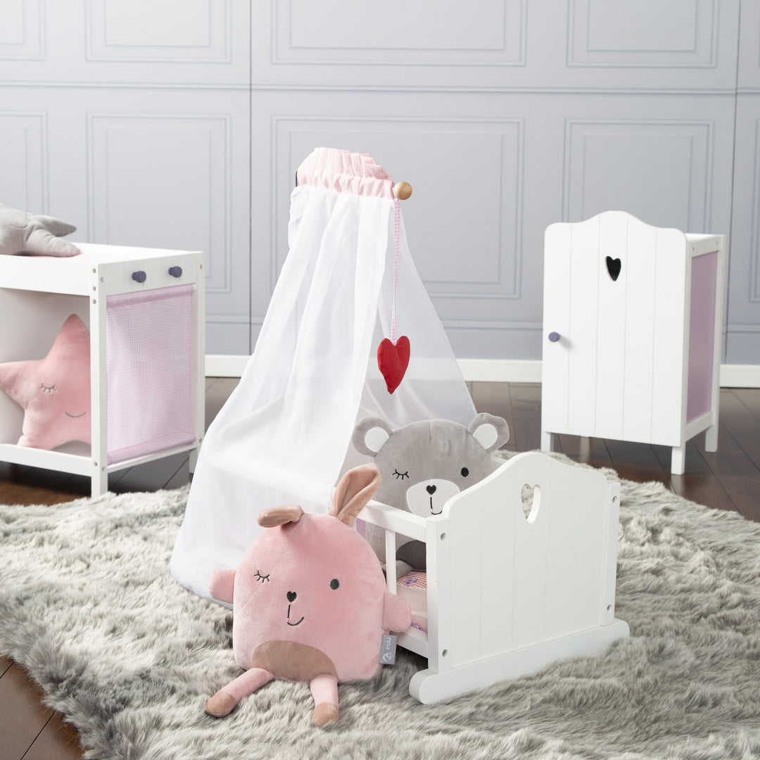 Berceau de poupée 'Fienchen' avec équipement textile, linge de lit & ciel de lit, blanc laqué – Photo d'ambiance (2/8)